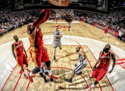 华体会入口：邦马蒂506分力压卡尔登泰478分荣膺女足金球奖 投票详情揭晓背后巅峰对决