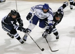 华体会入口-RNG有惊无险晋级世界赛，Uzi传奇归来再战全球巅峰