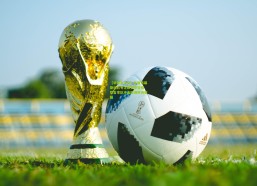 【华体会入口】冬窗落幕斯坦丘专注新赛季征程 誓言率队冲击欧洲杯决赛圈