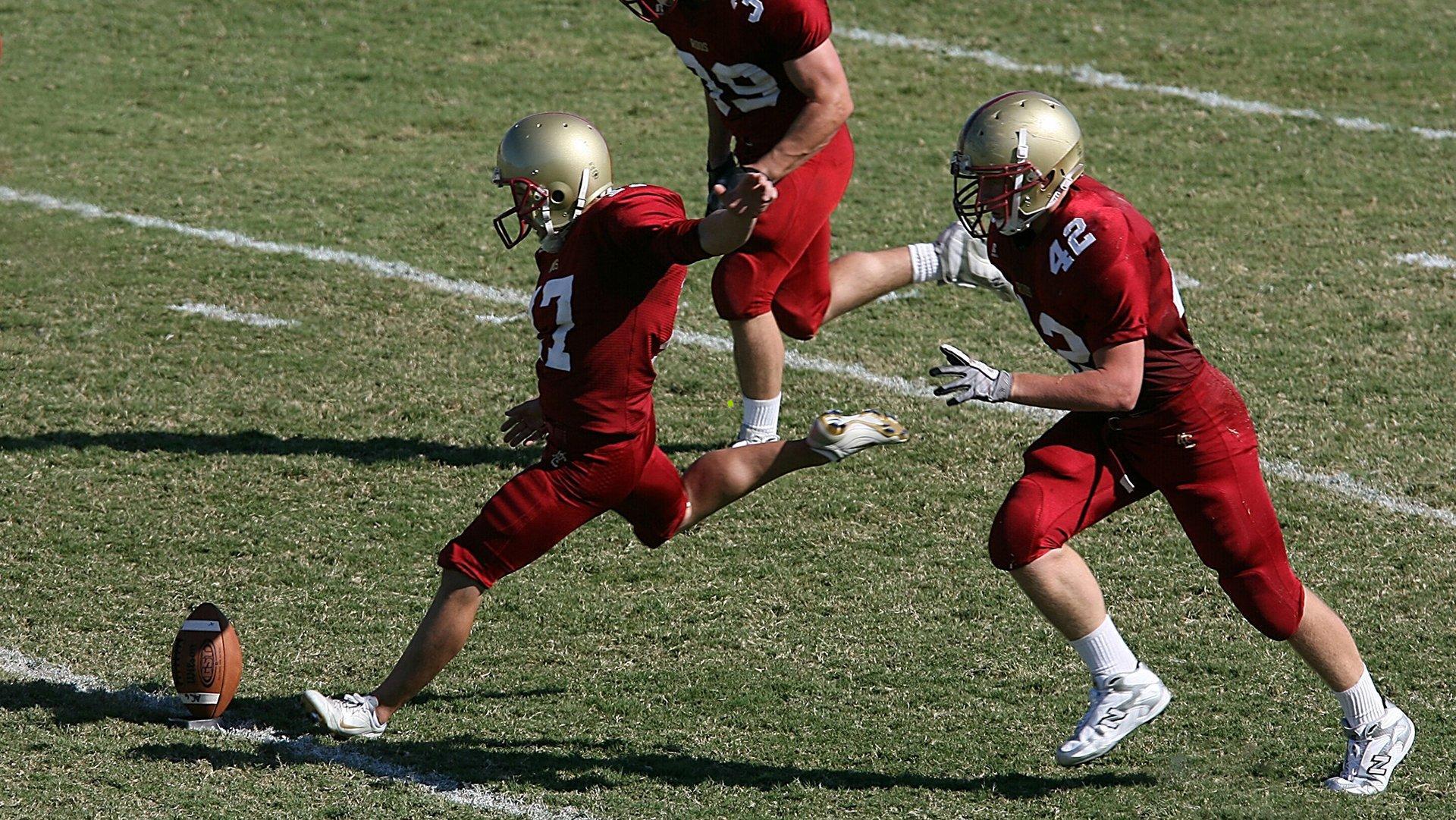 亚洲杯备战潮涌，诸强秣马厉兵，中国队独守静默引深思